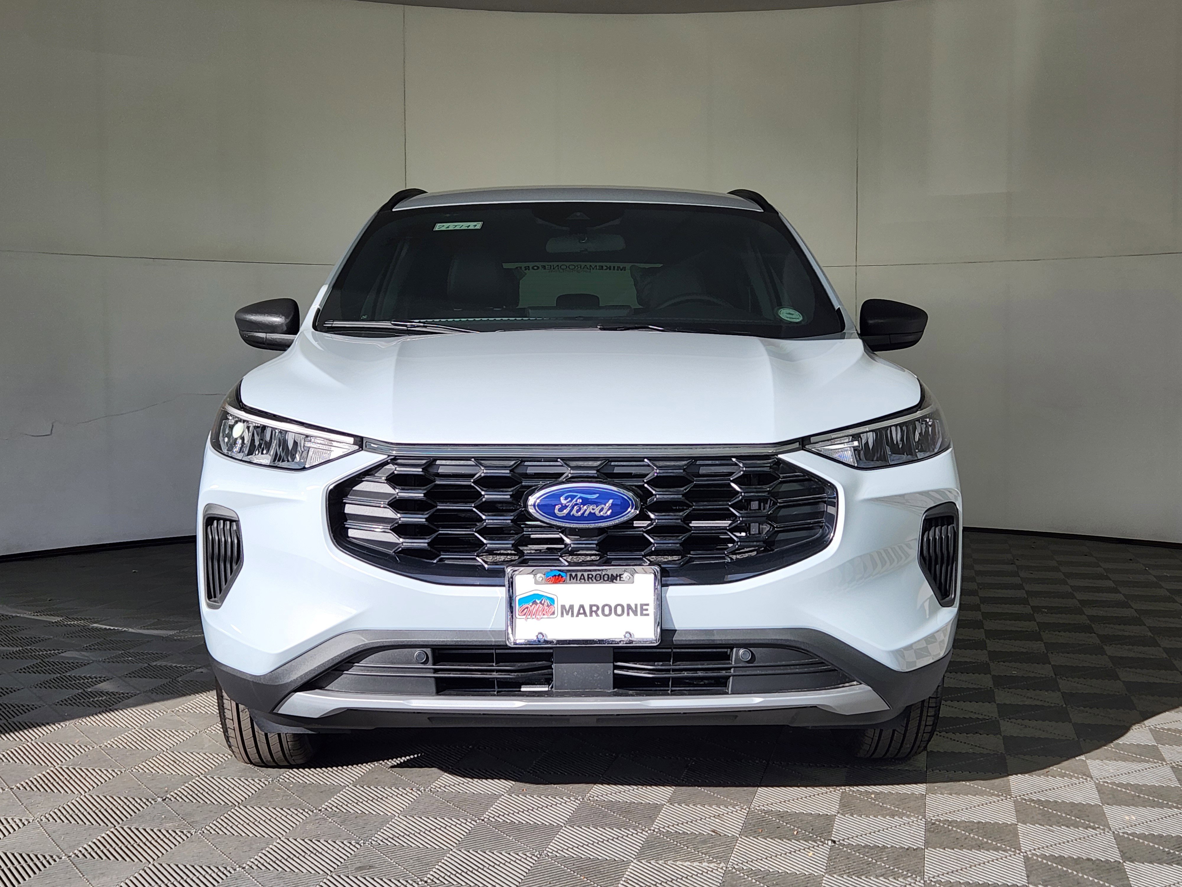 New 2026 Ford Escape ST-Line w/ Tech Pack #1 image 2