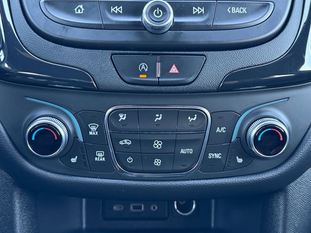 Used 2023 Chevrolet Equinox RS AWD/4WD image 16