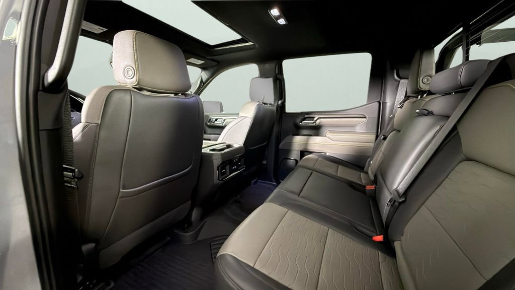 Used 2025 Chevrolet Silverado 1500 ZR2 w/ ZR2 Bison Edition AWD/4WD image 29