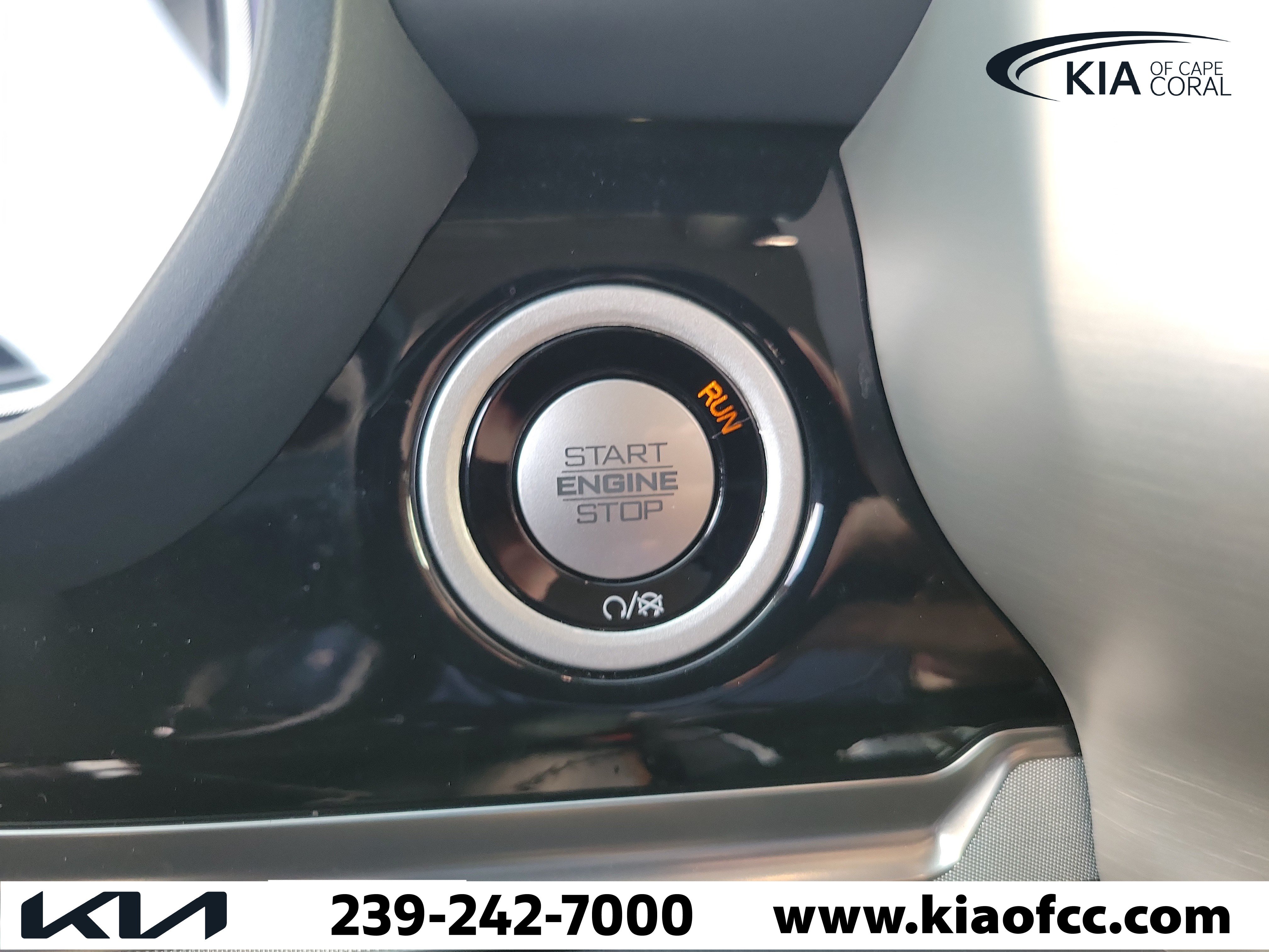 Used 2025 RAM 1500 Tungsten AWD/4WD image 34