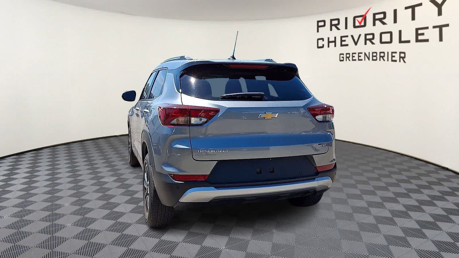 Used 2024 Chevrolet TrailBlazer LT w/ Convenience Package FWD image 7