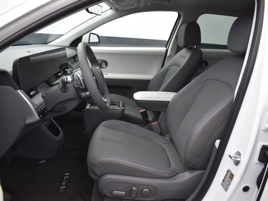 New 2025 Hyundai Ioniq 5 SEL image 10