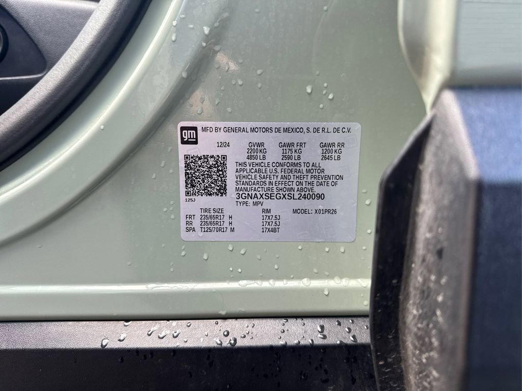 Used 2025 Chevrolet Equinox ACTIV AWD/4WD image 23