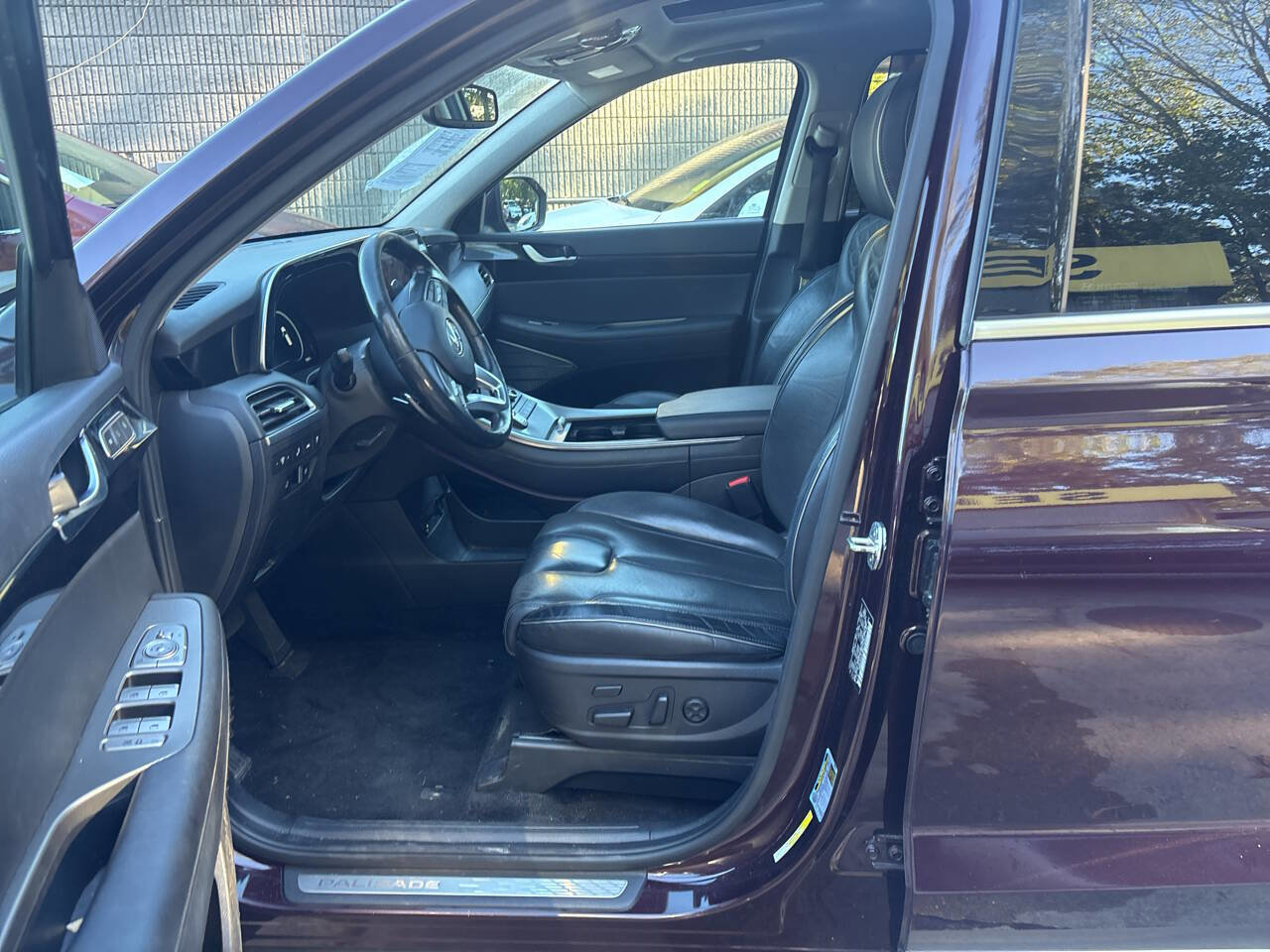 Used 2021 Hyundai Palisade Limited image 10