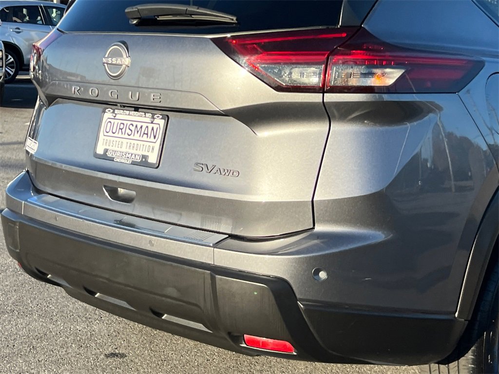 Used 2024 Nissan Rogue SV image 6