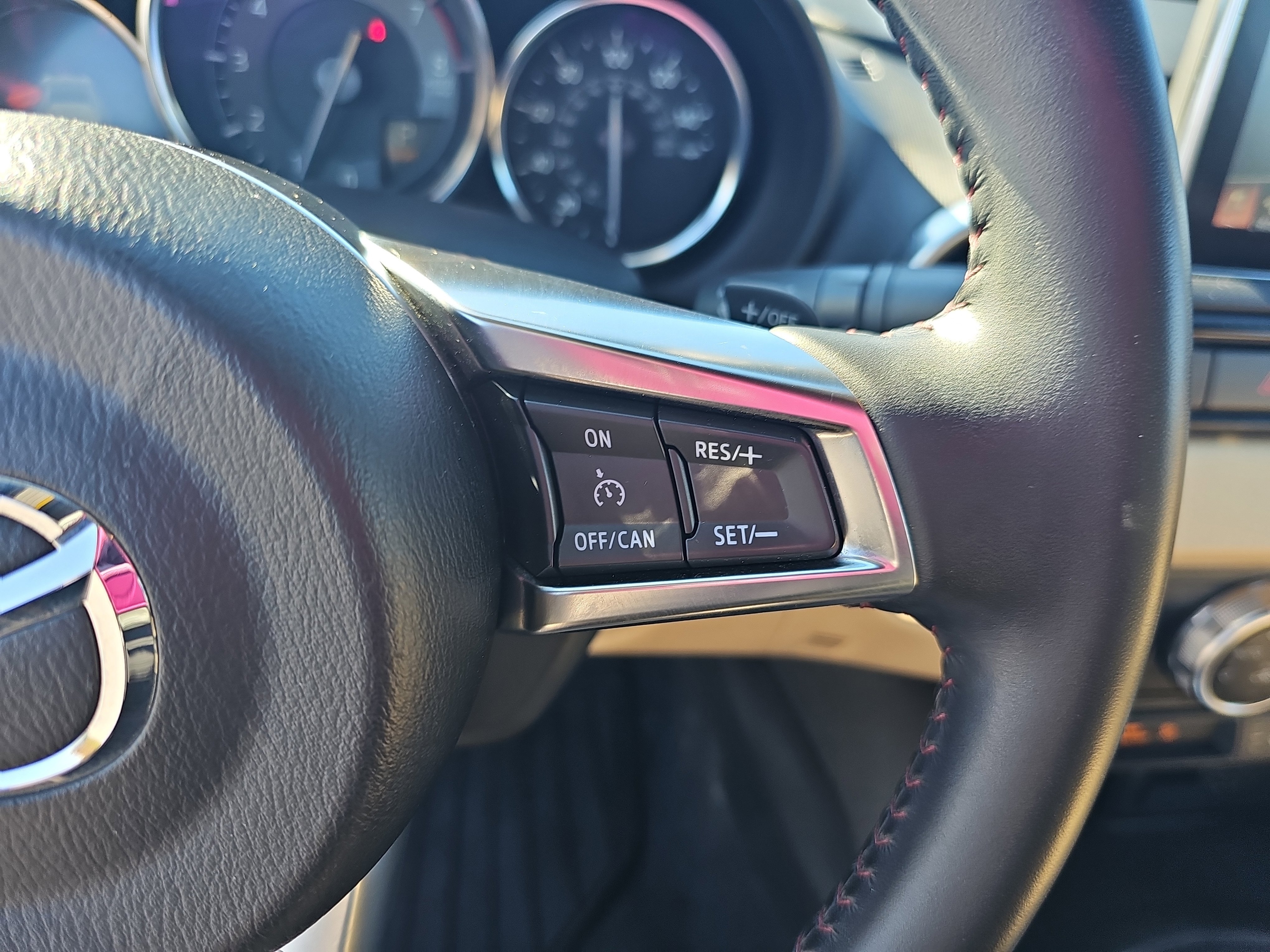 Used 2017 MAZDA MX-5 Miata RF Grand Touring image 16