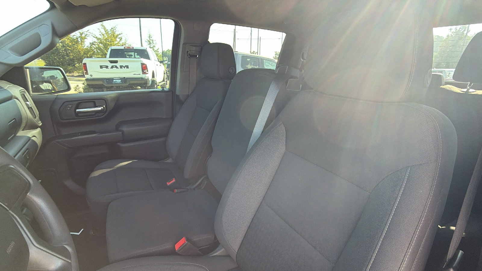 Used 2024 Chevrolet Silverado 1500 Custom Trail Boss w/ LPO, Dark Essentials Package AWD/4WD image 17