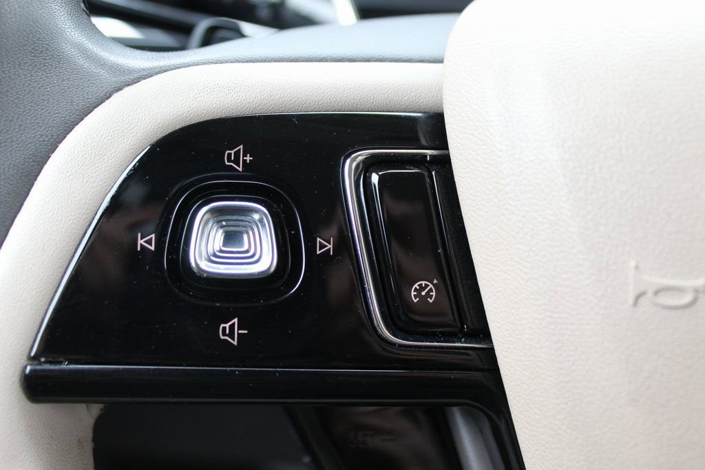 Used 2022 Lincoln Corsair FWD image 15