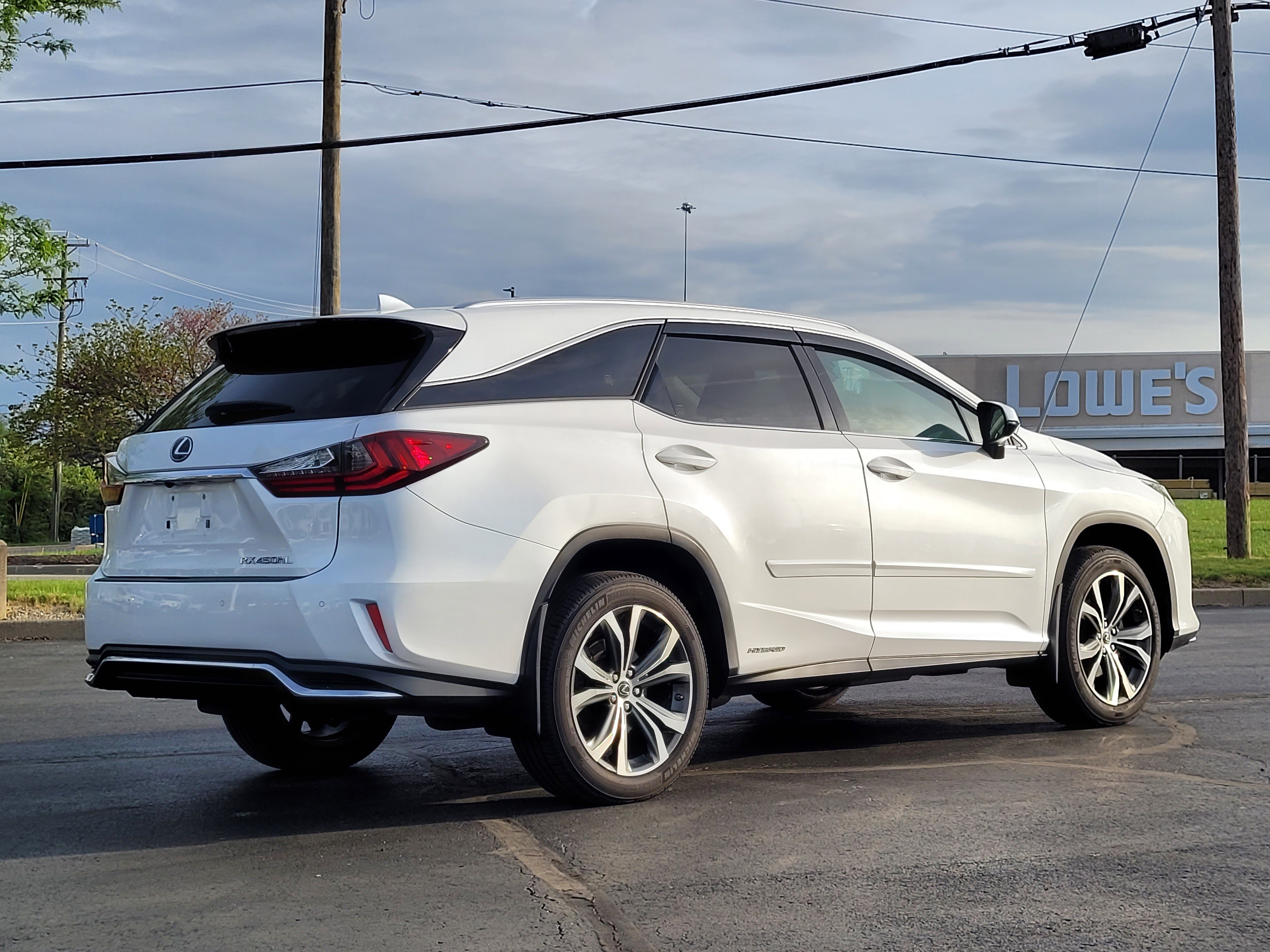 Used 2022 Lexus RX 450hL AWD w/ Premium Package image 4