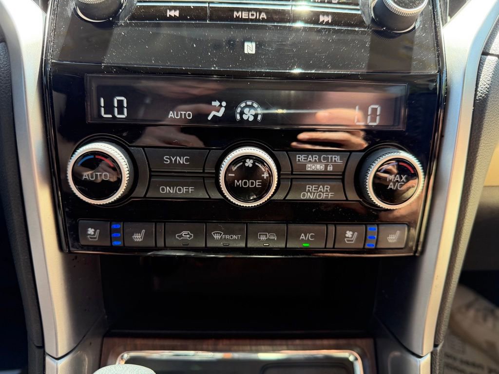 Used 2019 Subaru Ascent Touring w/ Popular Package #2 AWD/4WD image 19