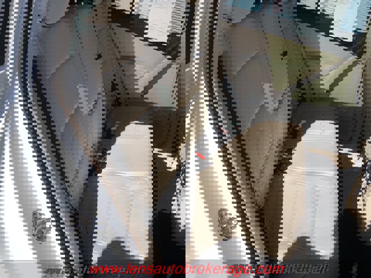 Used 2016 Volkswagen Tiguan SE image 18