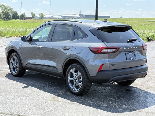 New 2025 Ford Escape ST-Line w/ Cold Weather Package image 11