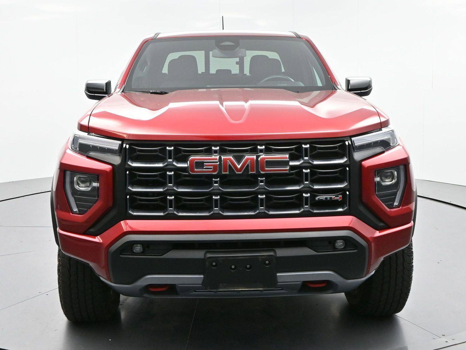 Used 2024 GMC Canyon AT4 w/ Canyon Safety Plus Package AWD/4WD image 2