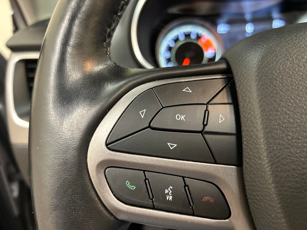 Used 2021 Jeep Cherokee Latitude Lux w/ Sun & Sound Group FWD image 21