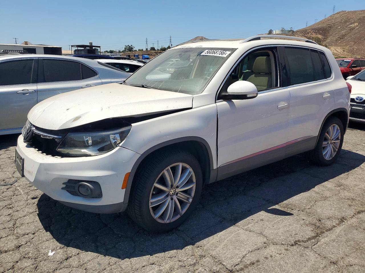 Used 2012 Volkswagen Tiguan SE FWD image 3