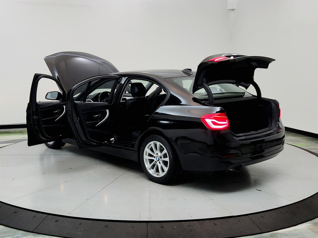 Used 2016 BMW 320i Sedan image 12