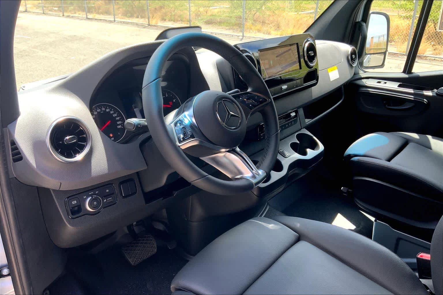 New 2026 Mercedes-Benz Sprinter 2500 image 18