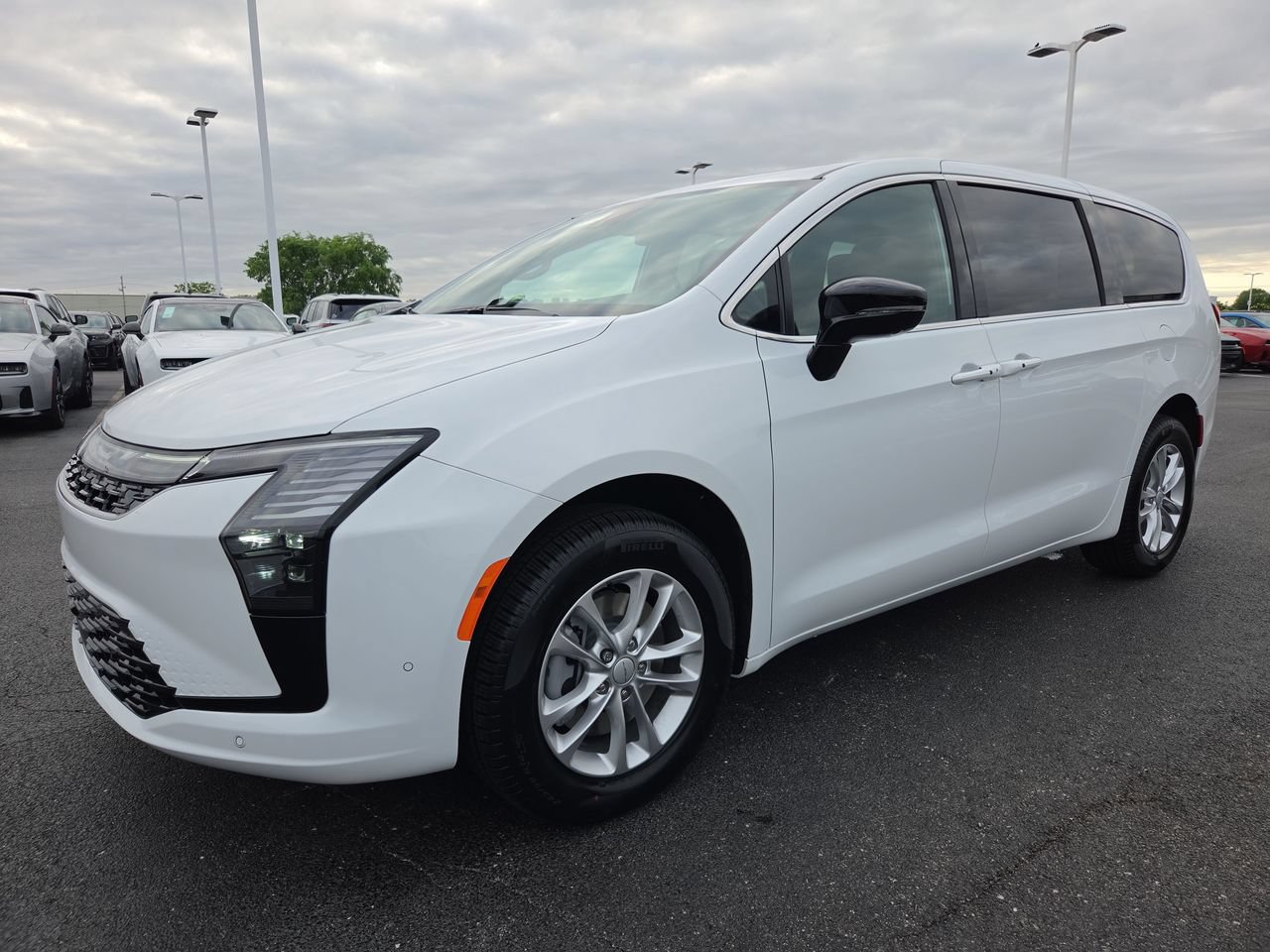 New 2027 Chrysler Pacifica Select w/ Family Tech Group AWD/4WD image 3
