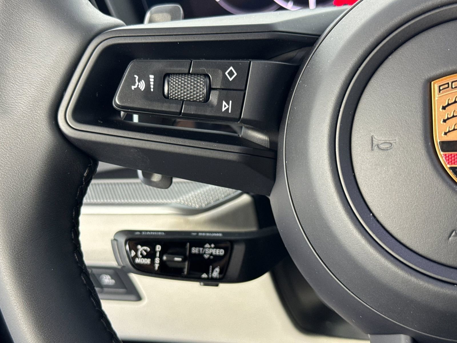 New 2026 Porsche Cayenne S image 29