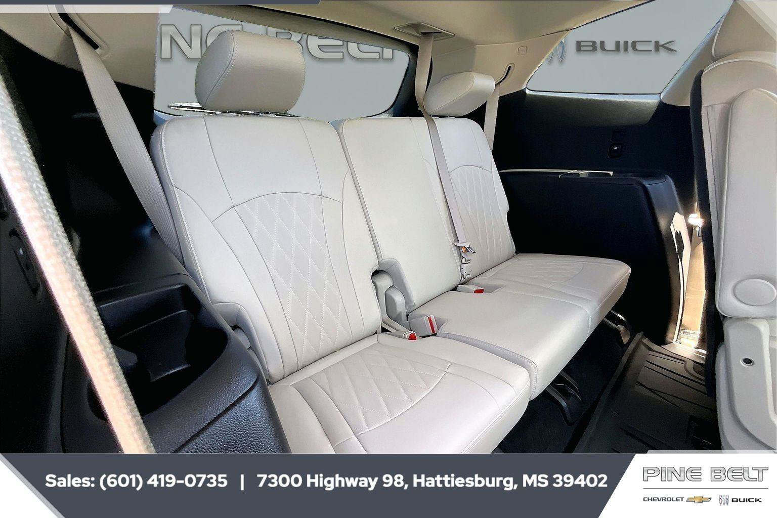 Used 2023 Buick Enclave Avenir w/ Avenir Technology Package AWD/4WD image 23