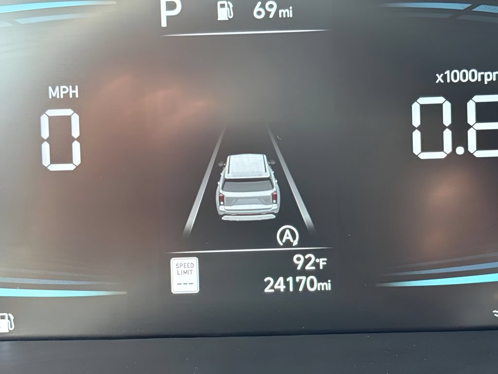 Used 2025 Hyundai Palisade SEL FWD image 16