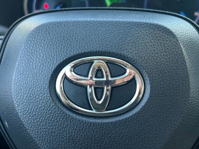 Certified 2025 Toyota RAV4 Woodland Edition image 35