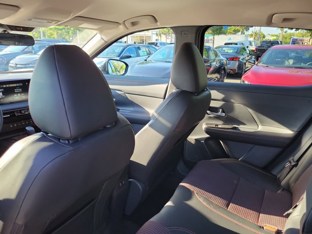 Used 2025 Nissan Kicks SR AWD/4WD image 12