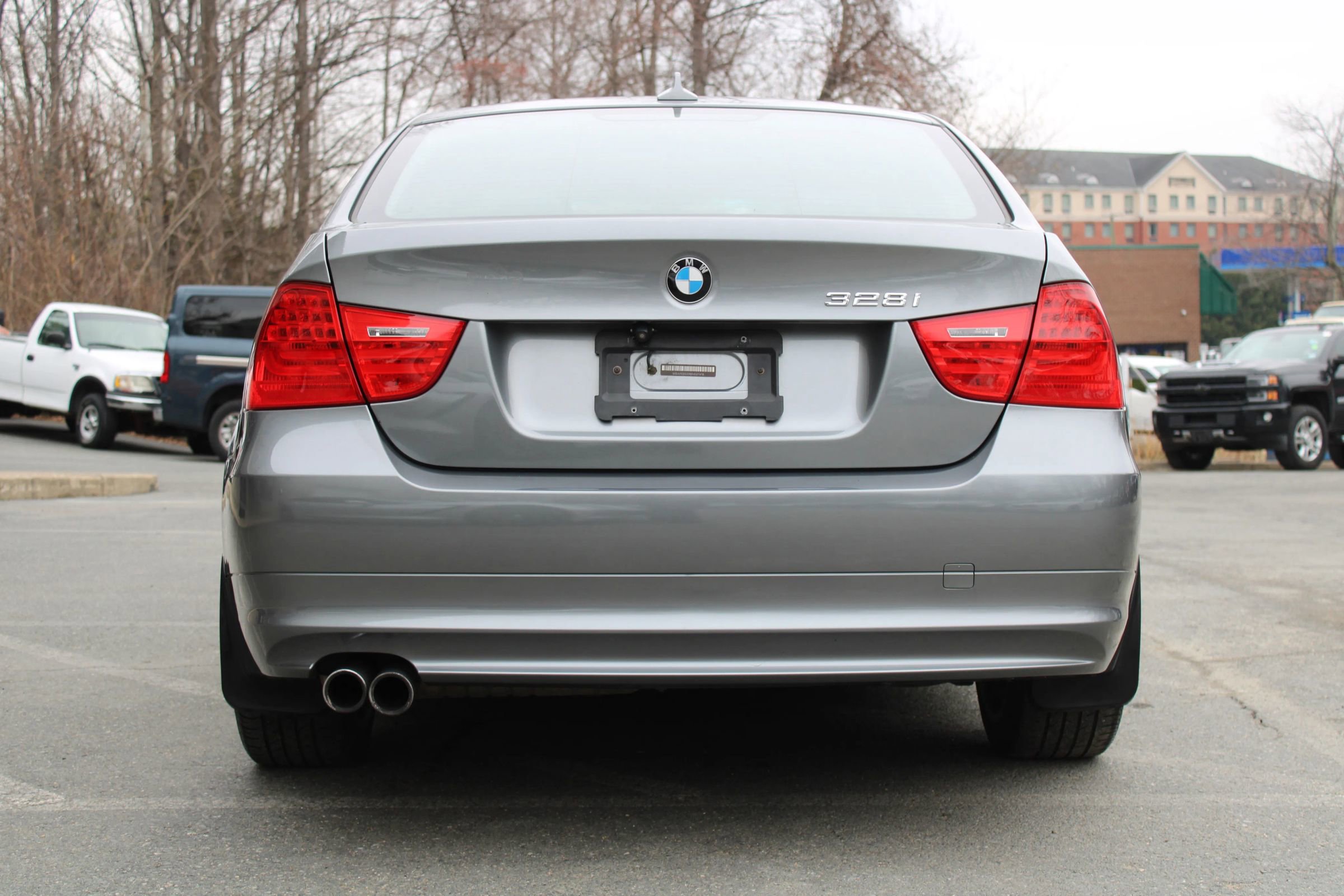 Used 2011 BMW 328i xDrive Sedan w/ Premium Pkg image 5