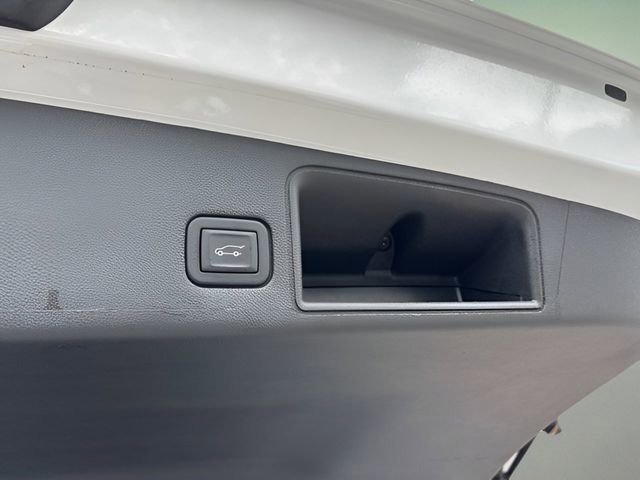 Used 2023 GMC Terrain Denali image 37