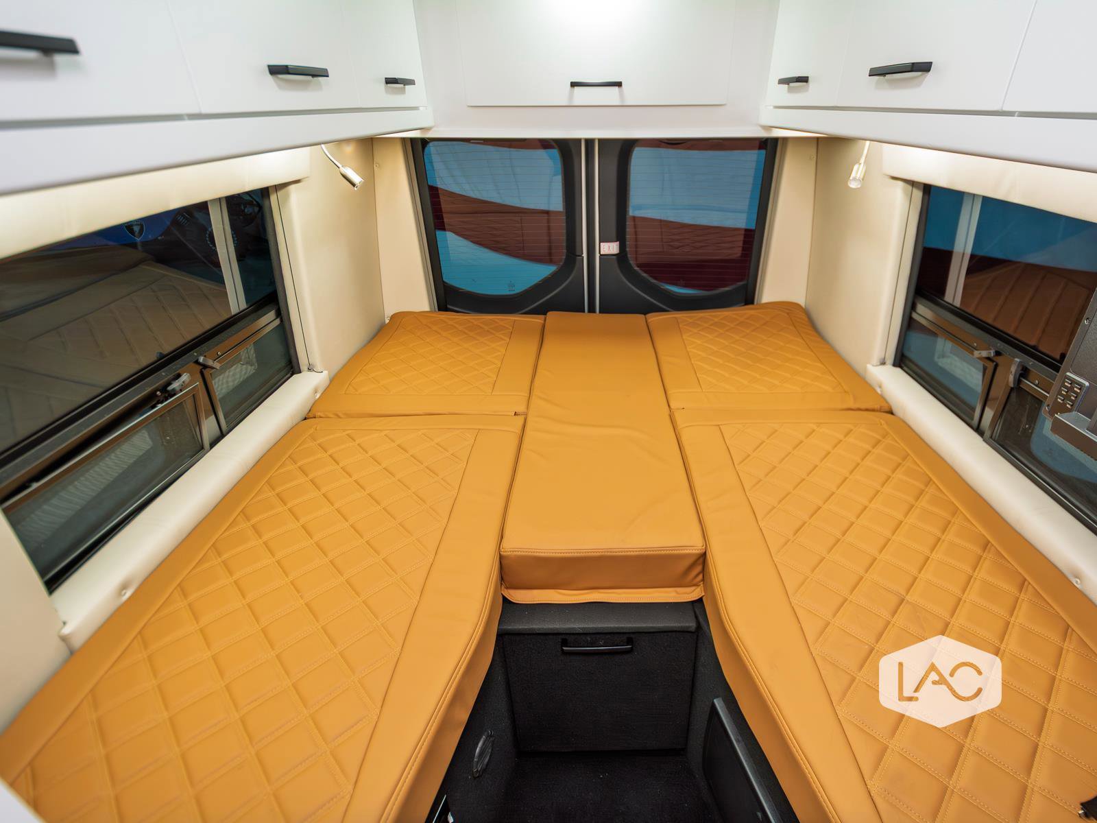 Used 2023 Mercedes-Benz Sprinter 3500 image 15