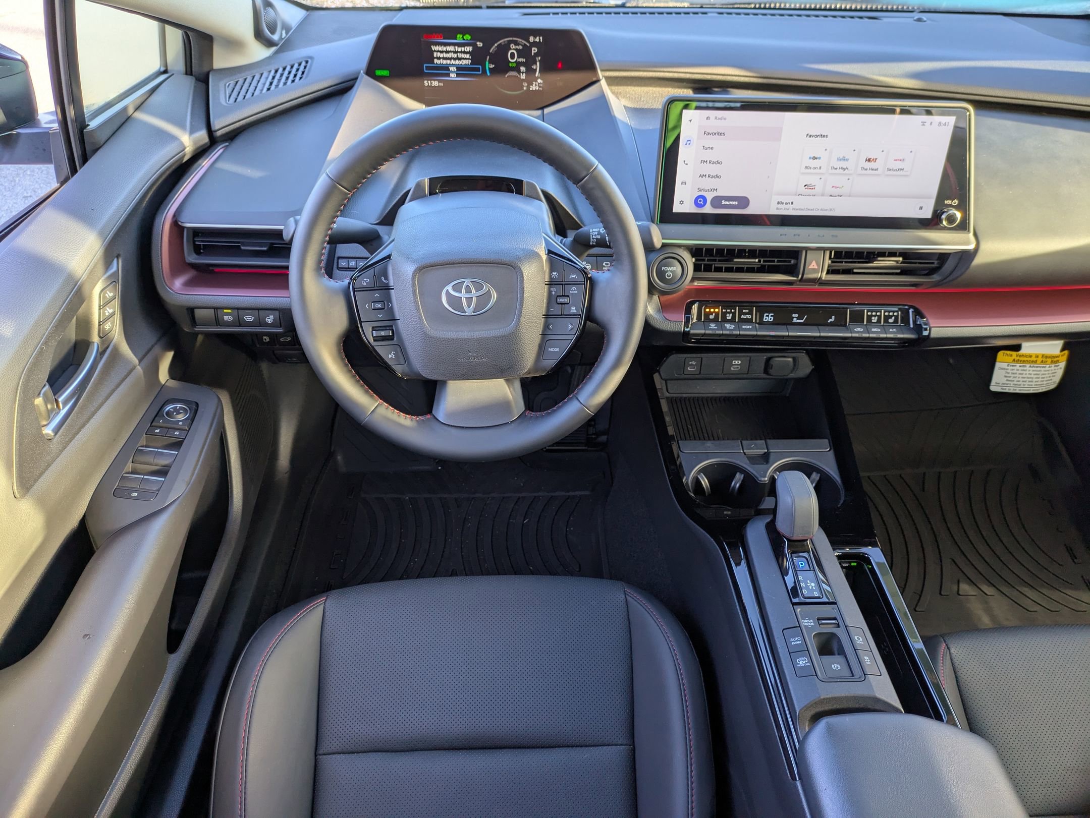 Used 2025 Toyota Prius Plug-In Hybrid image 32