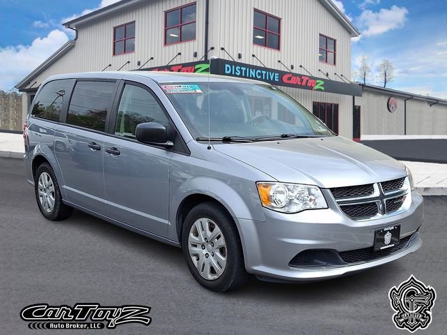 Used 2019 Dodge Grand Caravan SE w/ UConnect Hands-Free Group image 1