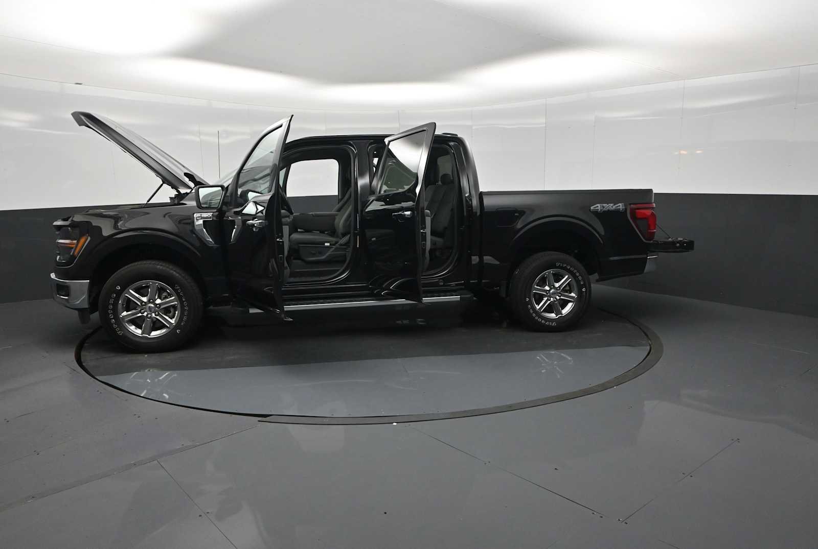 Used 2025 Ford F150 XLT w/ Equipment Group 301A Standard AWD/4WD image 50