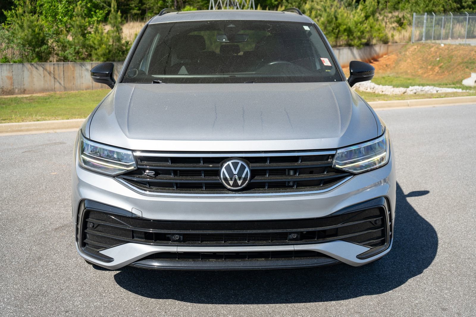 Used 2023 Volkswagen Tiguan SE R-Line FWD video 2