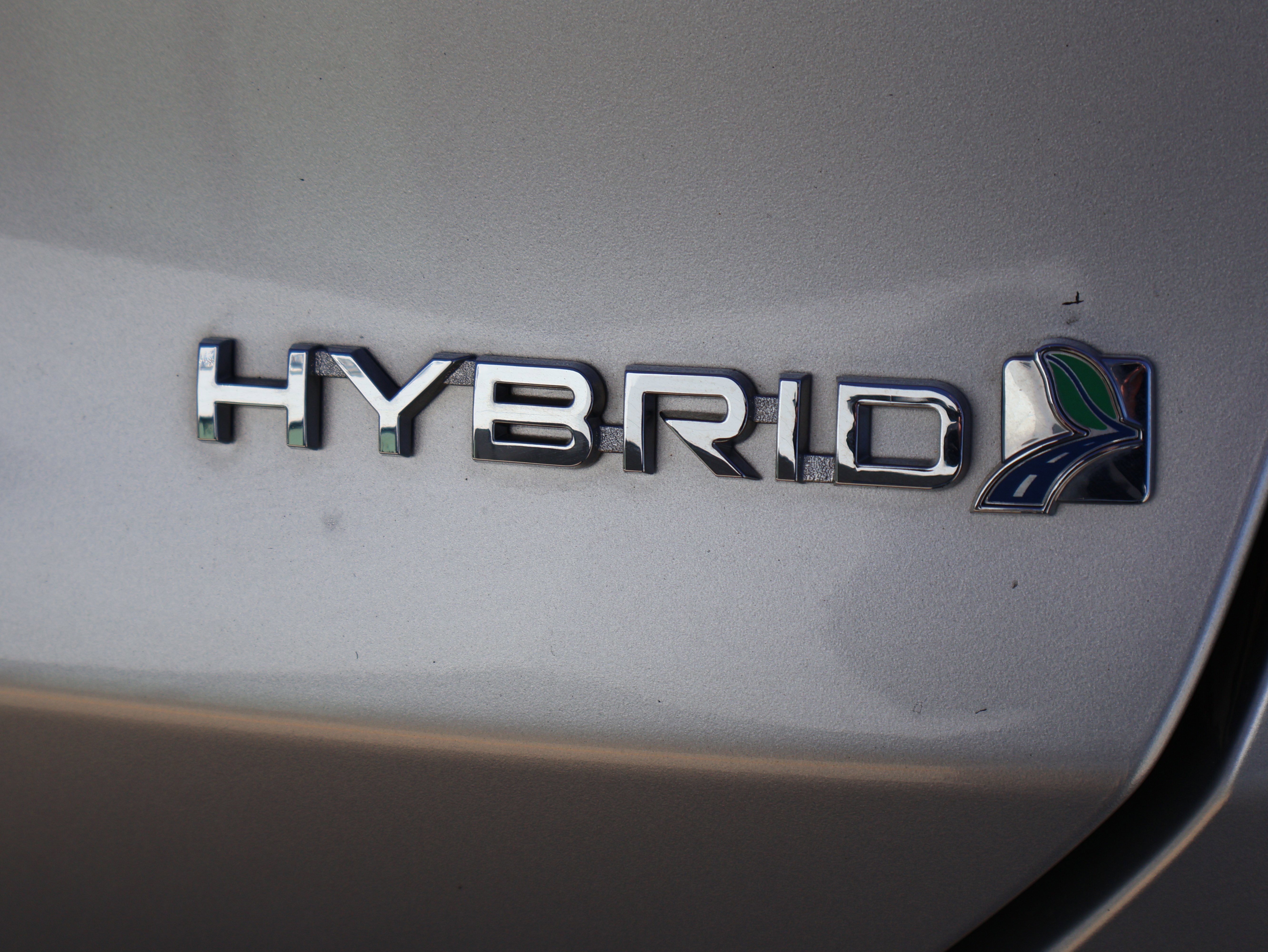 Used 2018 Ford Fusion S image 16