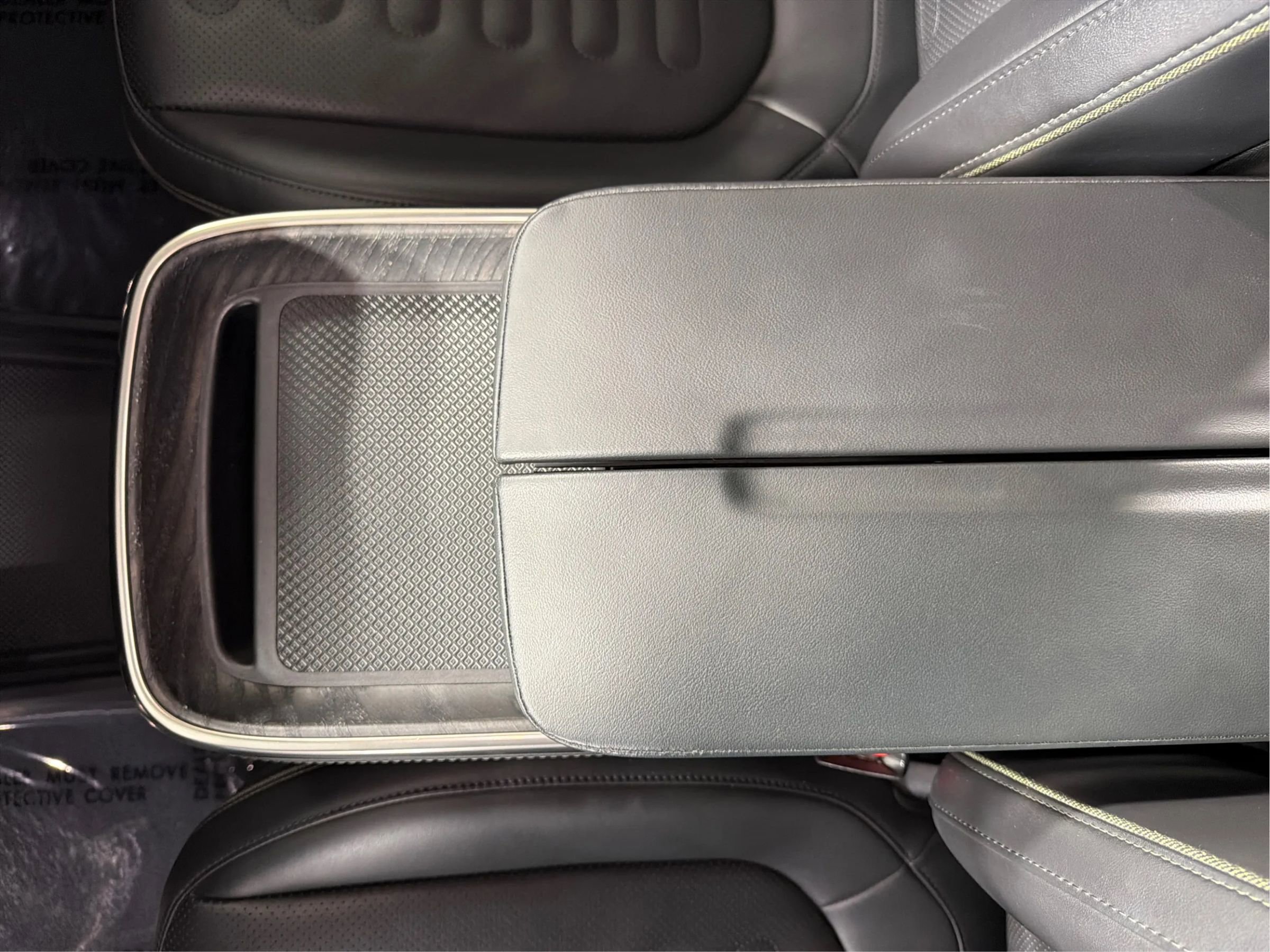 Used 2023 Rivian R1S Adventure AWD/4WD image 14