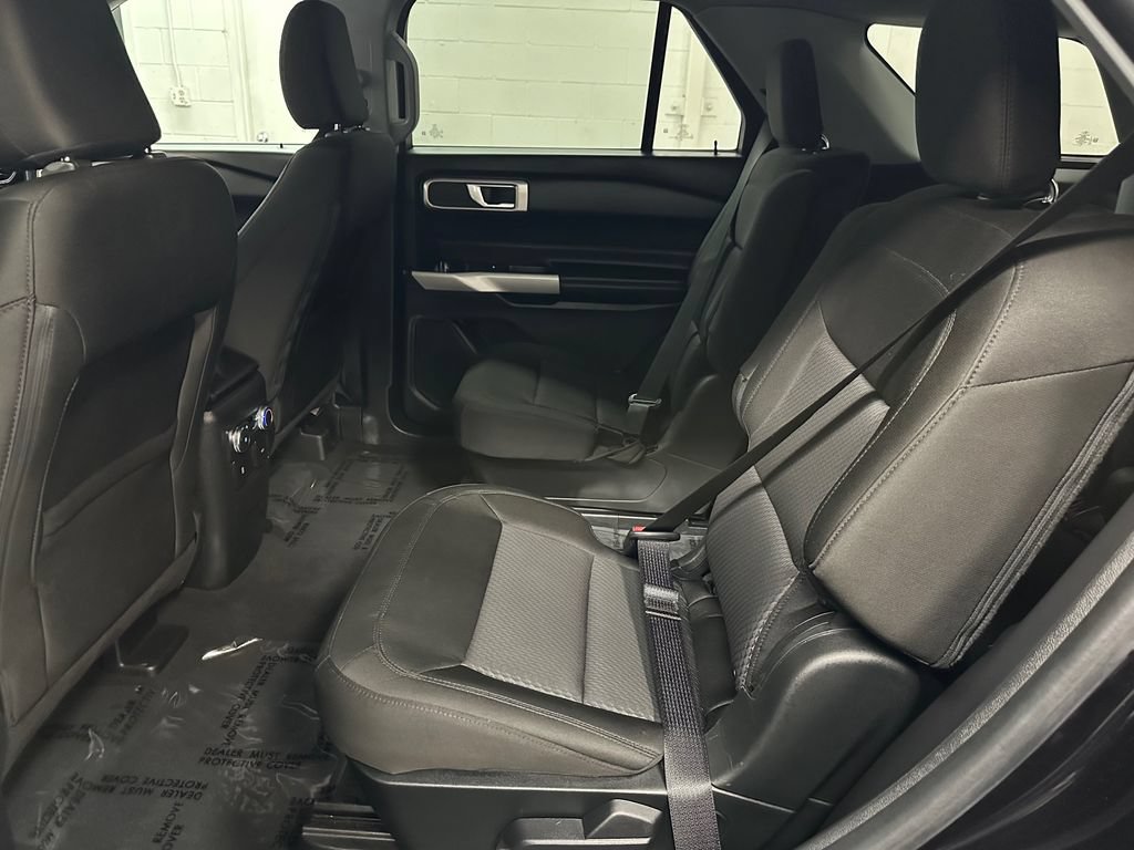 Used 2022 Ford Explorer XLT AWD/4WD image 22