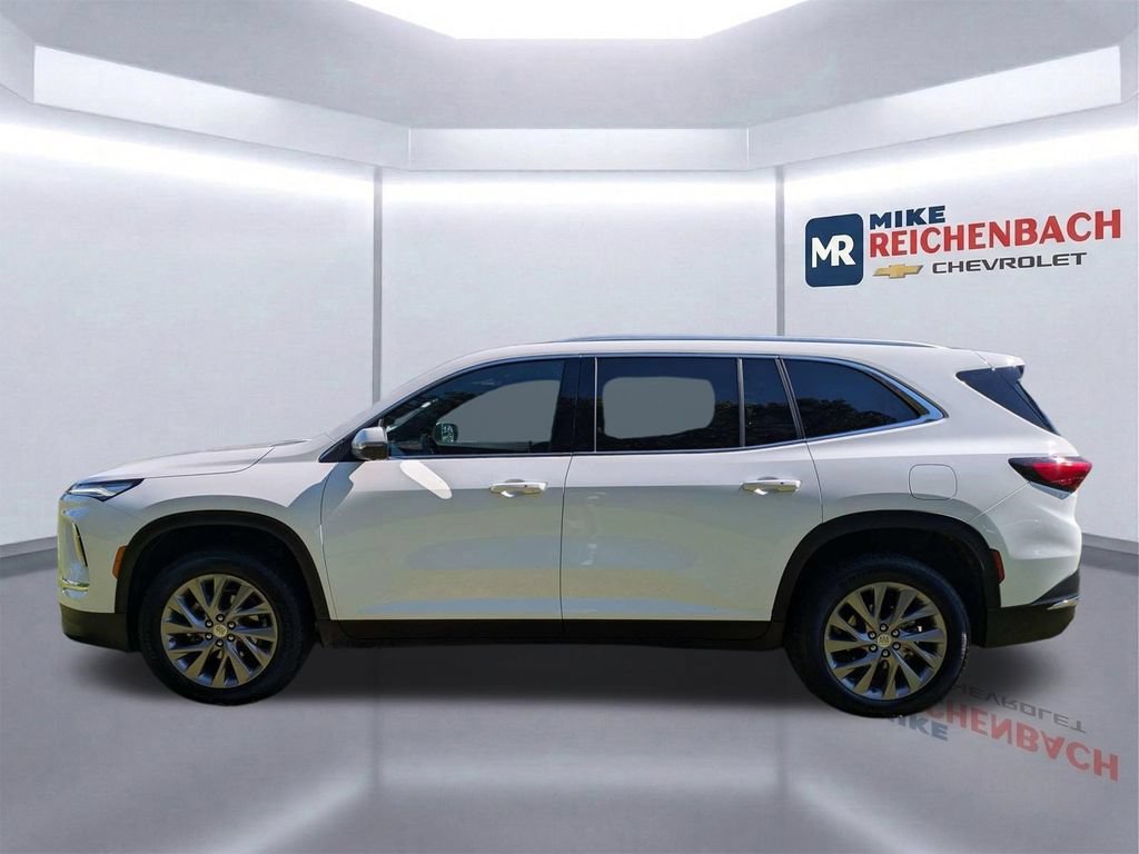 Used 2025 Buick Enclave Preferred FWD image 7