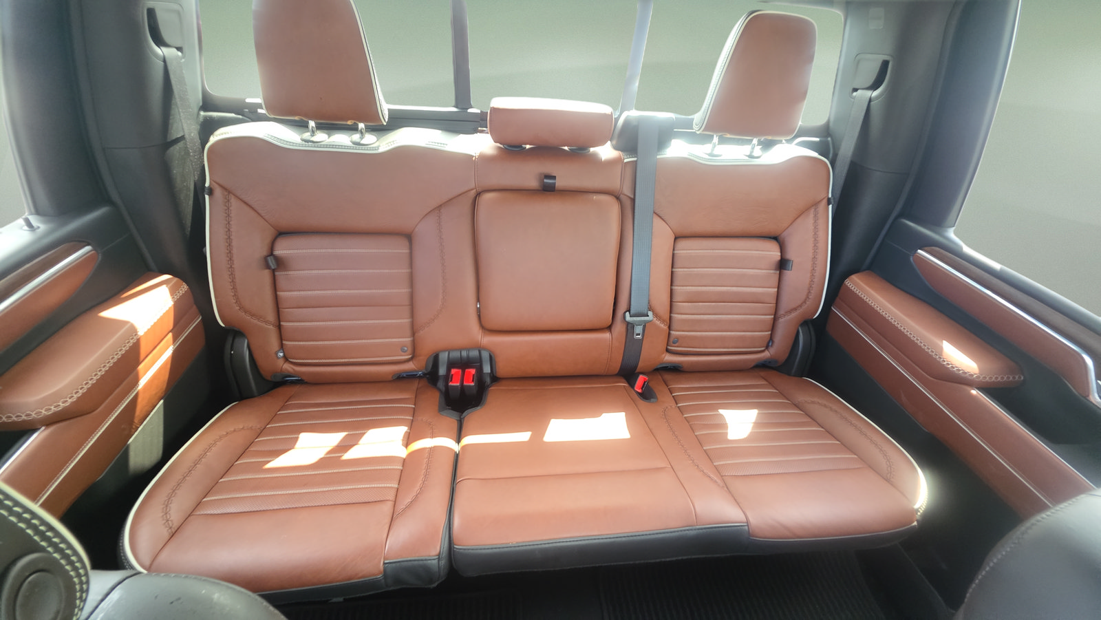 Used 2025 GMC Sierra 2500 Denali Ultimate AWD/4WD image 19