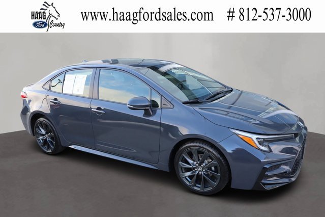 Used 2024 Toyota Corolla SE image 1