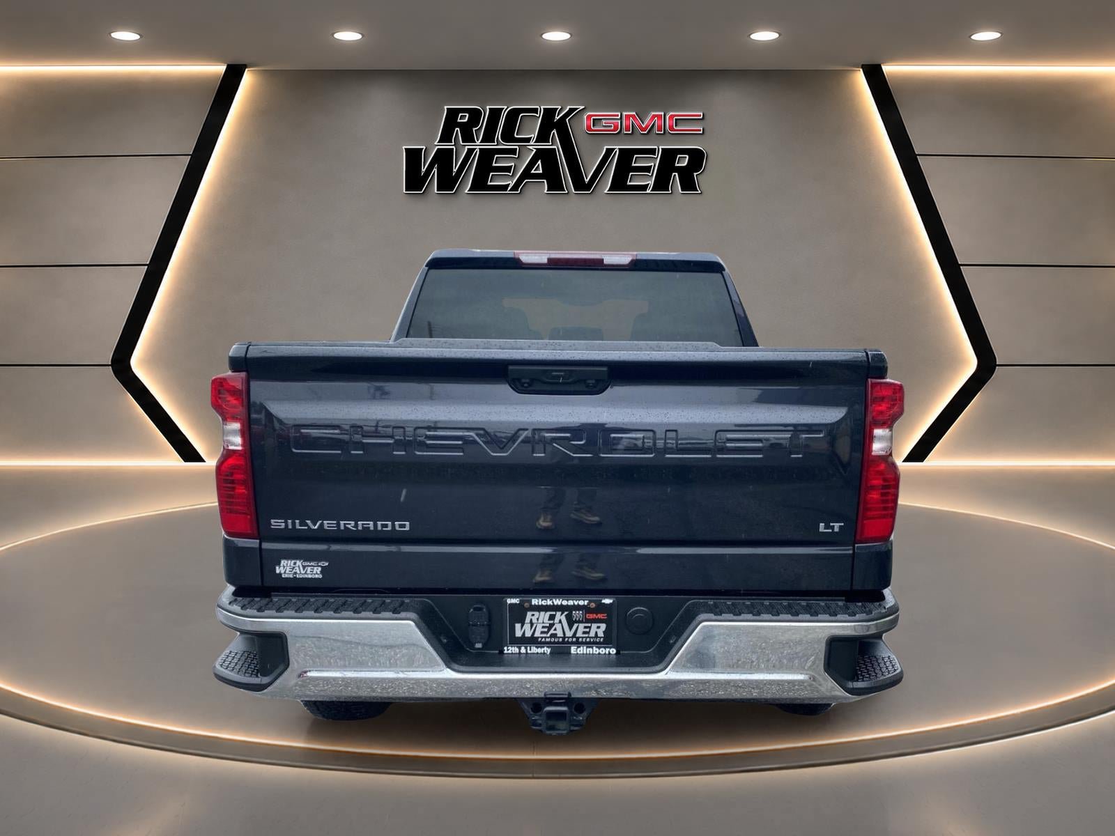 Used 2023 Chevrolet Silverado 1500 LT AWD/4WD image 7
