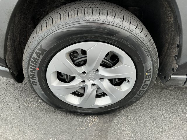 Used 2025 Toyota RAV4 LE FWD image 12