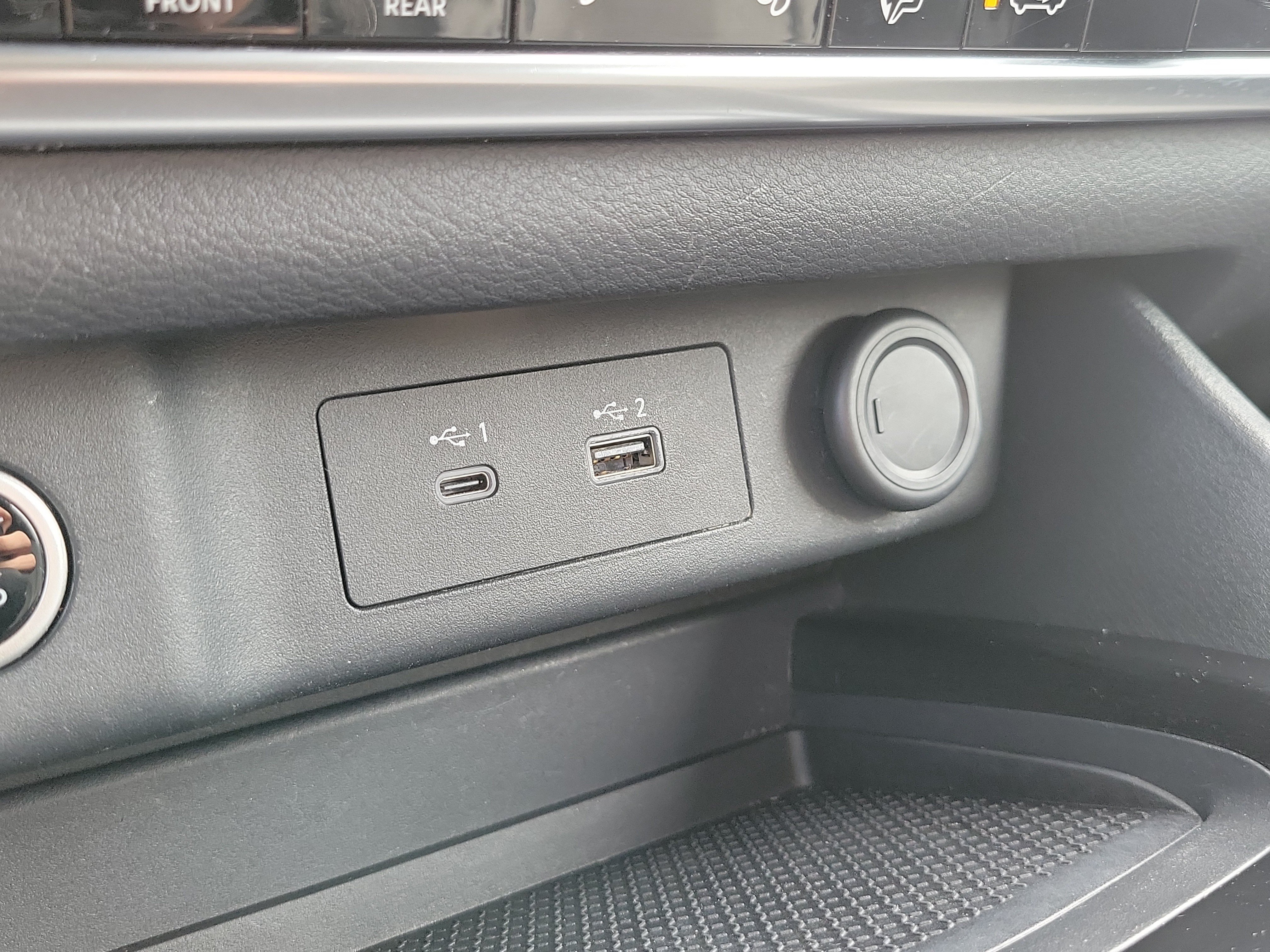 Used 2022 Nissan Rogue SV FWD image 33