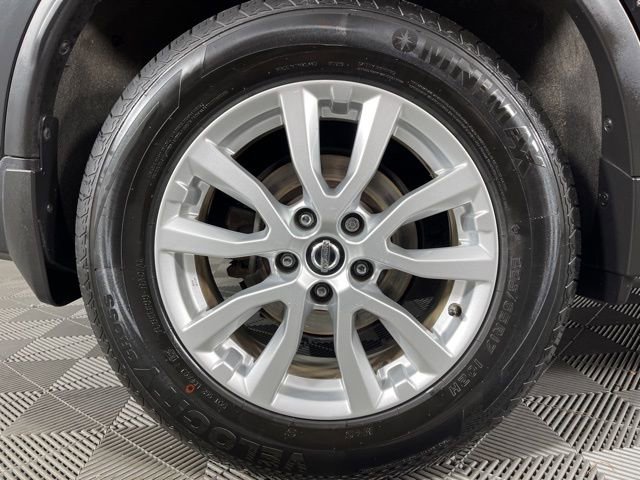 Used 2019 Nissan Rogue S w/ Special Edition Package image 15