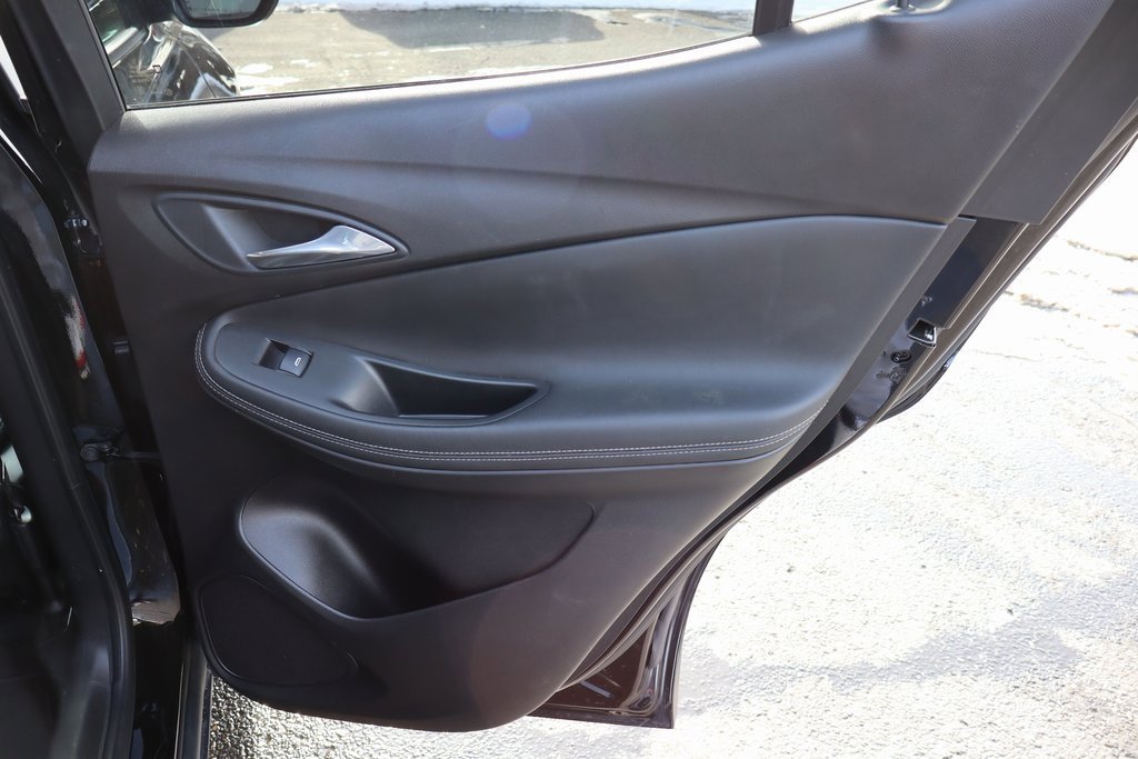 Used 2021 Buick Encore GX Select image 28