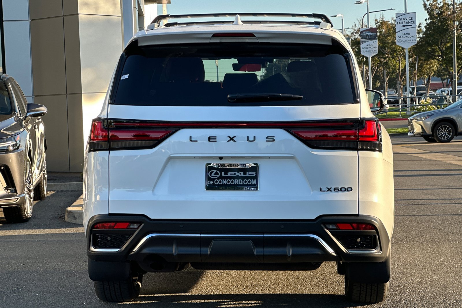 New 2026 Lexus LX 600 F Sport w/ Accessory Package (2T) AWD/4WD image 5