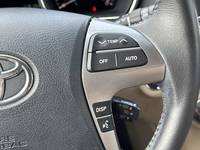 Used 2013 Toyota Highlander Limited AWD/4WD image 24