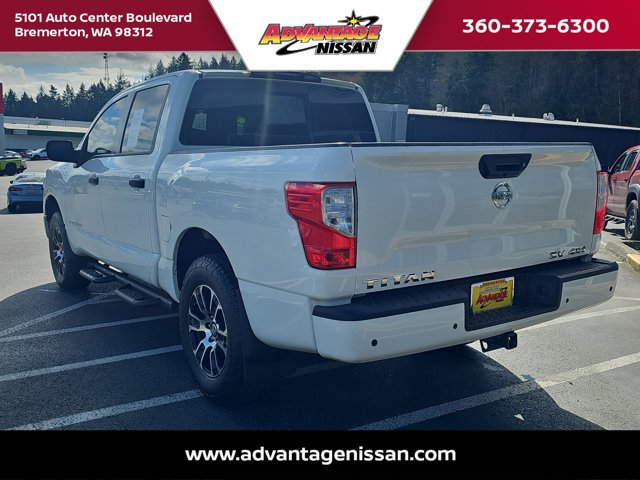 Used 2022 Nissan Titan SV w/ Accessory Utility Package AWD/4WD image 3