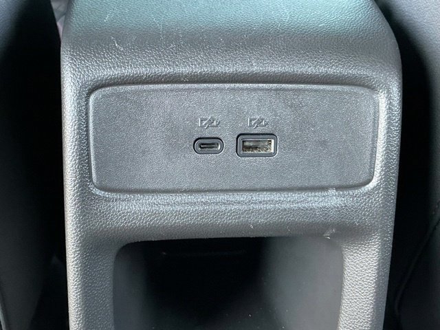 Used 2026 Chevrolet Trax RS FWD image 23
