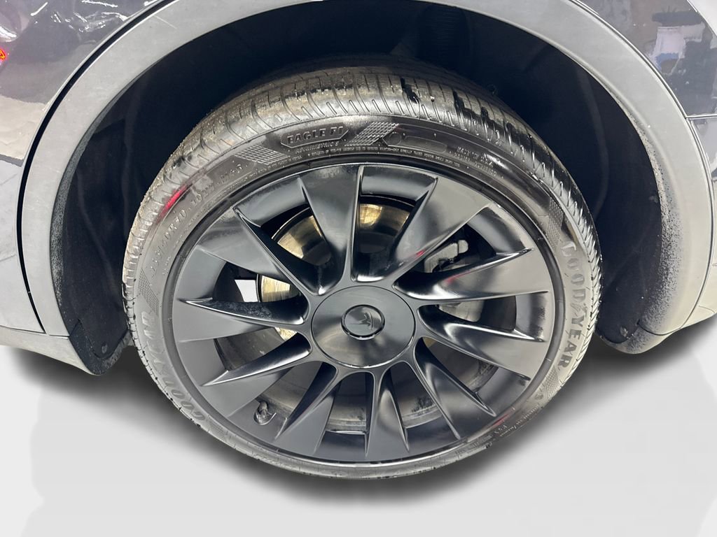 Used 2024 Tesla Model Y Long Range image 83